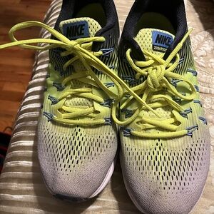 Nike Zoom Series Yellow and Gray Sneakers